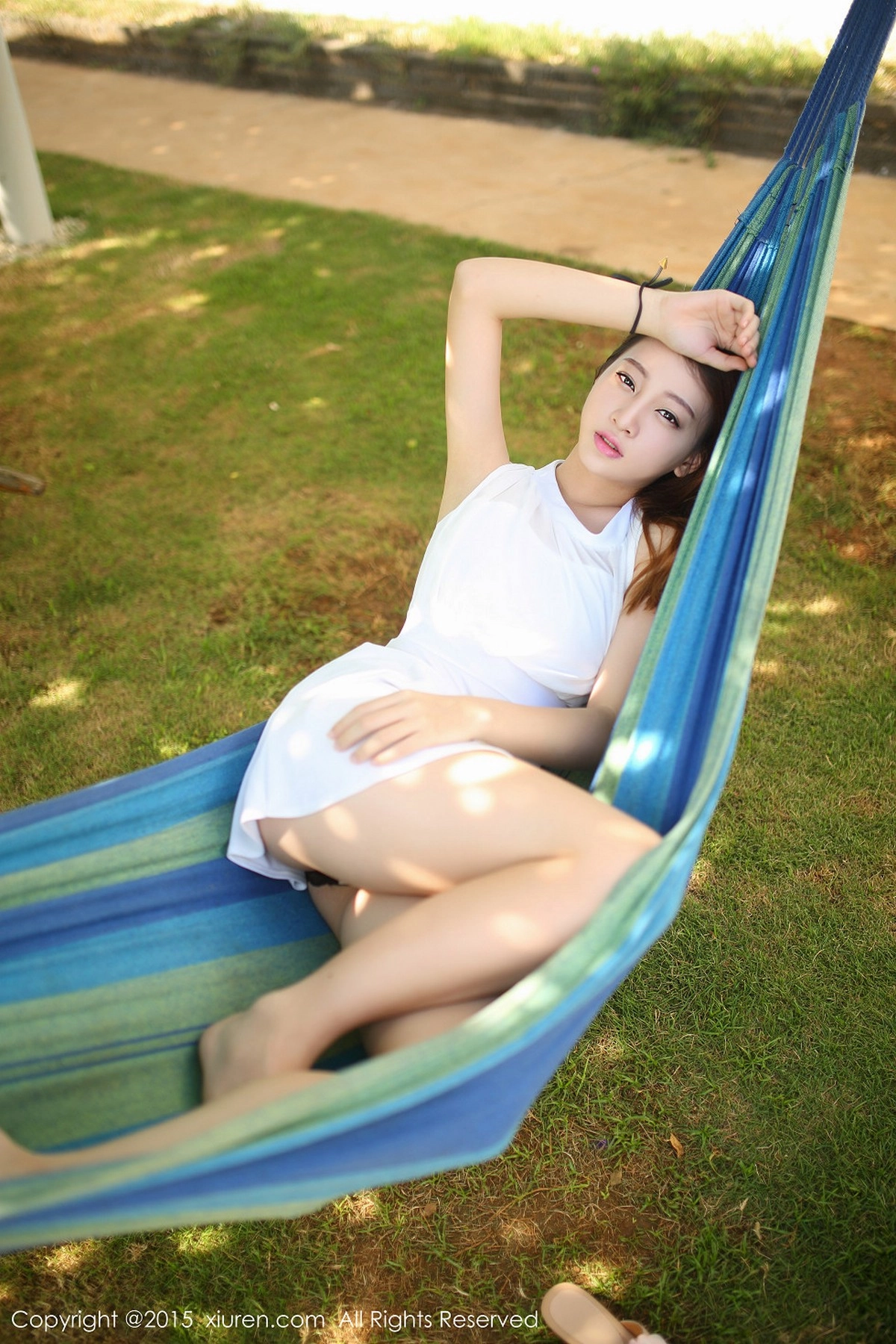 [XiuRen秀人网]No.346_秀发嫩模丽莉Lily户外白色长裙性感内衣迷人美胸写真52P-秀人集