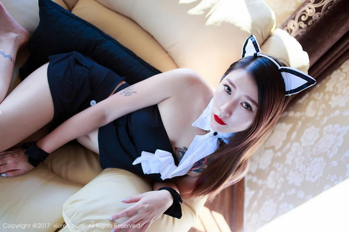 [XiuRen秀人网]No.843_嫩模杜花花性感猫耳女仆装全裸上身血滴子遮点爆乳诱惑写真50P-秀人集