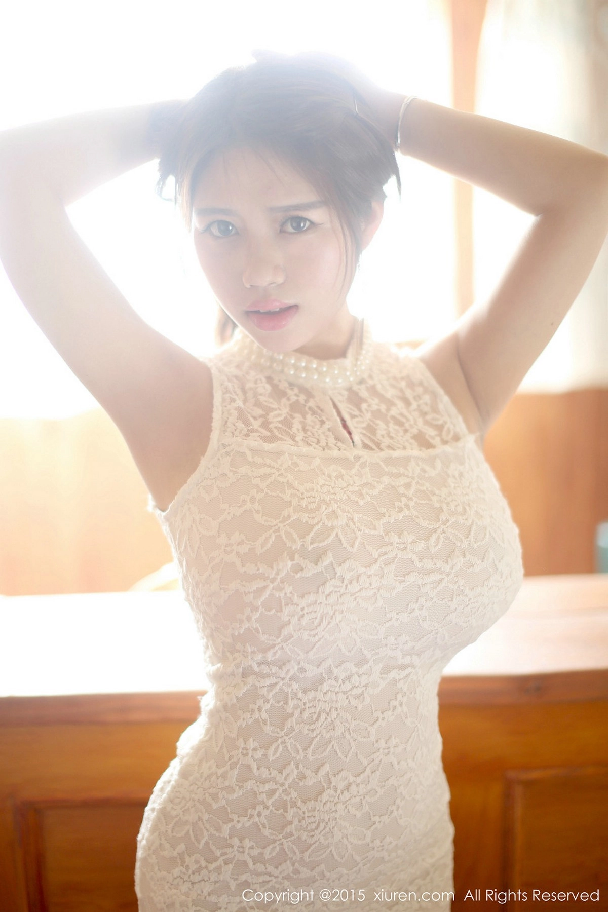 [XiuRen秀人网]No.328_巨乳嫩模瑞莎Trista半裸上身秀36H美乳完美诱惑写真52P-秀人集