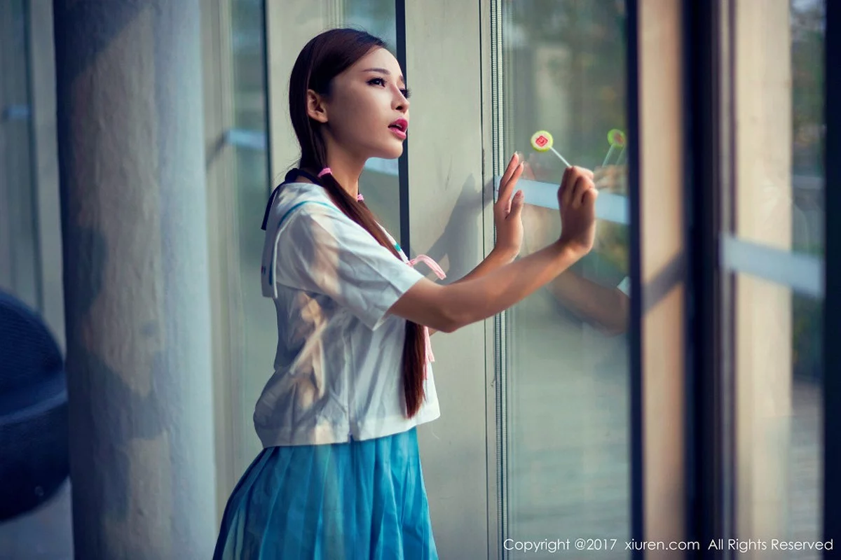 [XiuRen秀人网]No.866_嫩模艾小青居家日系学生服+浴缸全裸泡泡浴火辣诱惑写真56P-秀人集