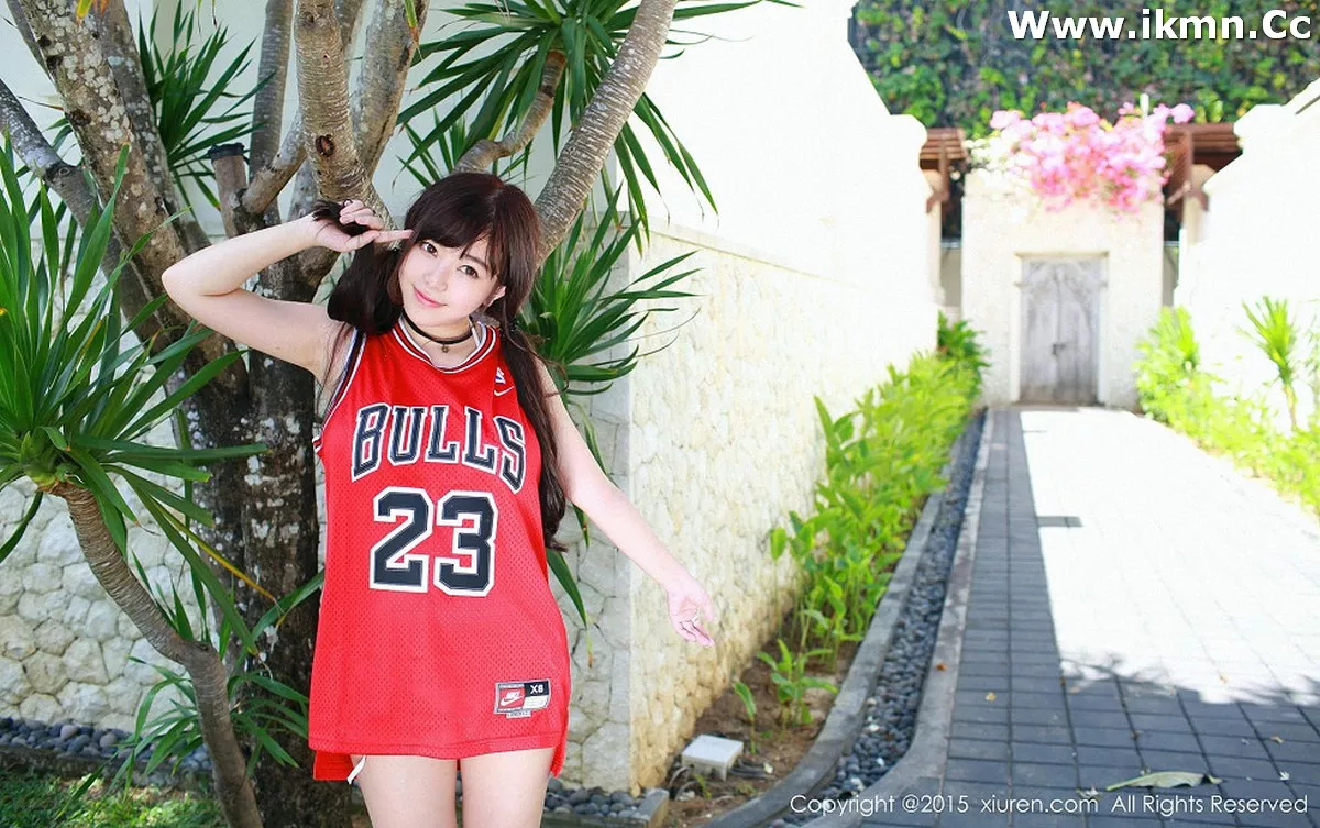 [XiuRen秀人网]No.415_嫩模刘飞儿Faye巴厘岛旅拍性感黑色内衣秀美乳诱惑写真66P