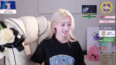 2025-08-26_05-32-30 - heemon - BJ 도희-秀人集