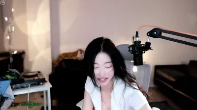 2025-10-31_05-29-07 - bumzi98 - BJ 하니니♥-秀人集