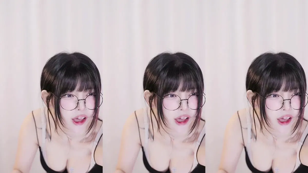 2025-12-20_03-17-32 - himenoyudi-秀人集